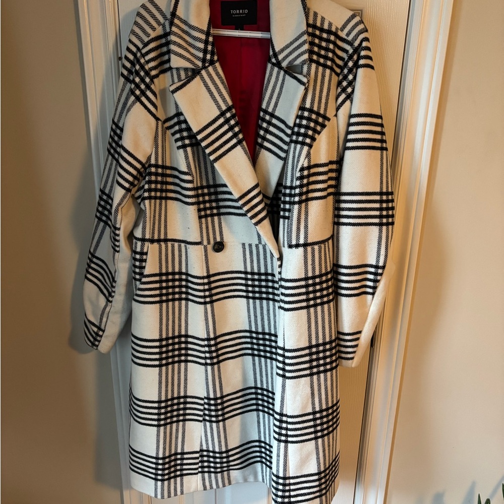 TORRID Women's Black and White Plaid Coat